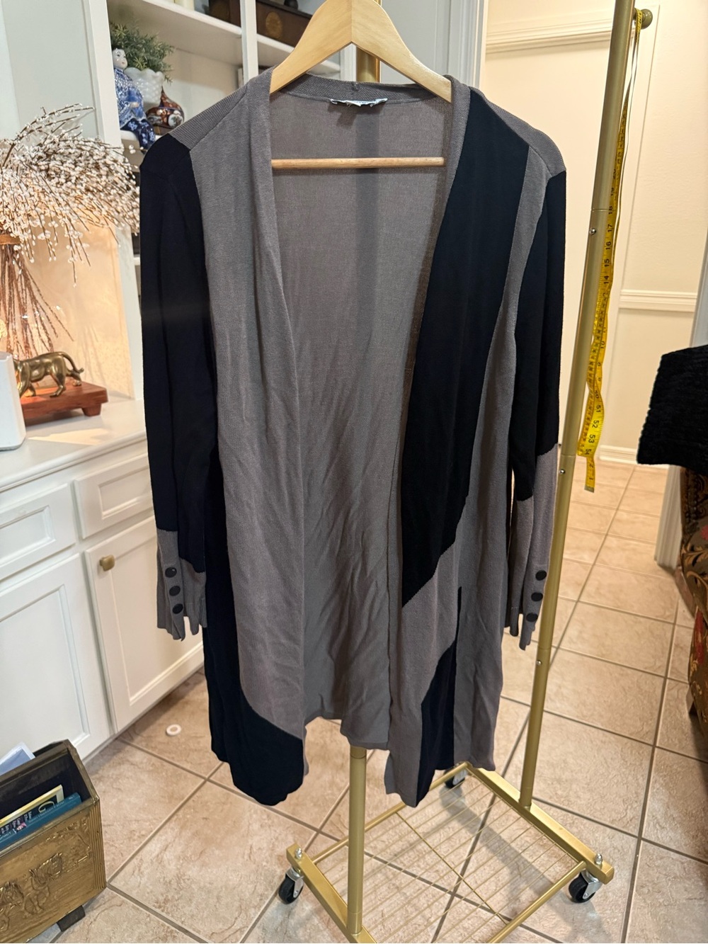 Chico’s Colorblock Open Front Long Cardigan Size 1 M 8-10